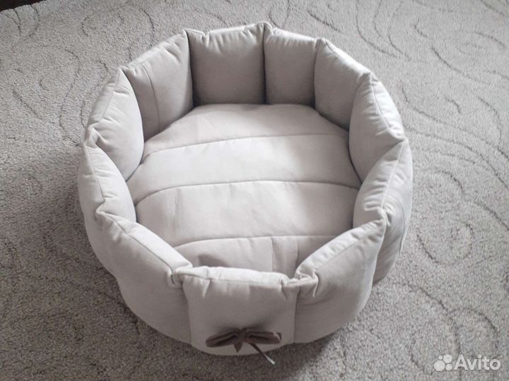 Лежанка для кошек