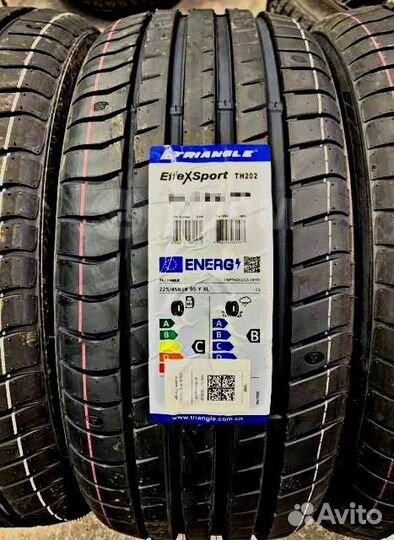 Triangle EffeXSport TH202 245/40 R20 и 275/35 R20 102Y