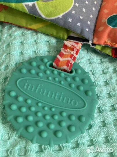 Игрушки на коляску 2 штуки