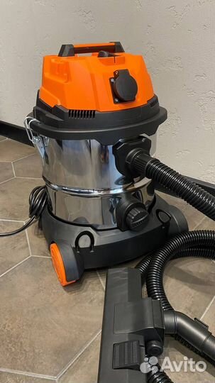 Строительный пылесос 20л