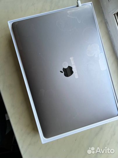 Macbook pro 15 2017 i7 16gb