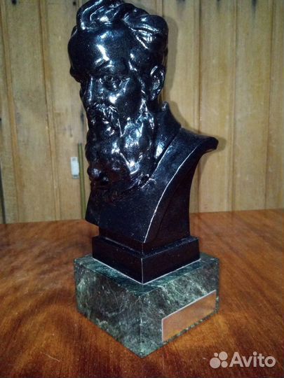 Бюст Бажова подарочный