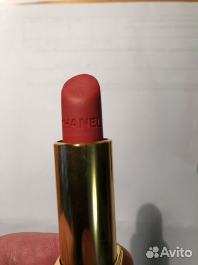 Помада Шанель chanel rouge allure velvet 33