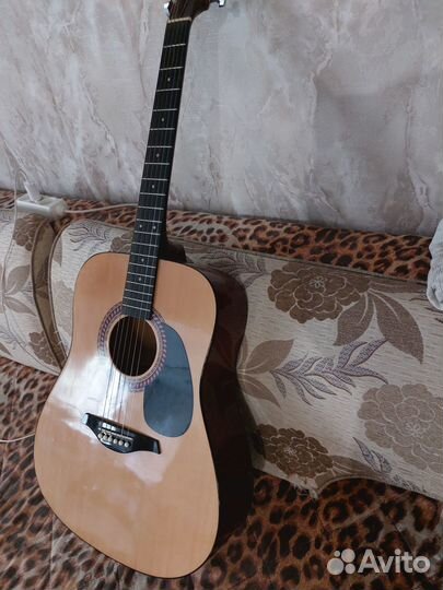 Продается гитара