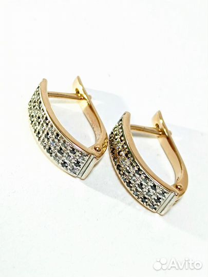 Золотые серьги женские, фианиты, английский замок, вес 3,54г