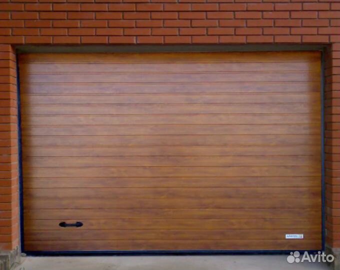 Секционные ворота в гараж