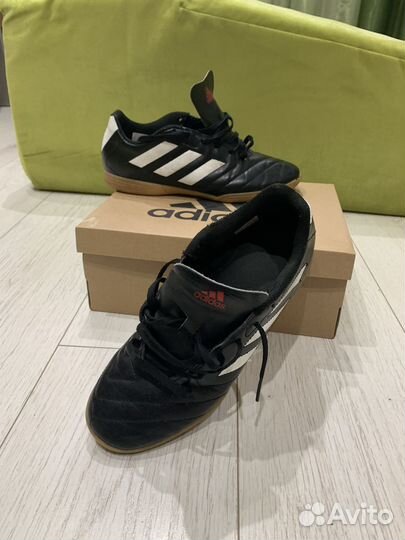 Кроссовки adidas