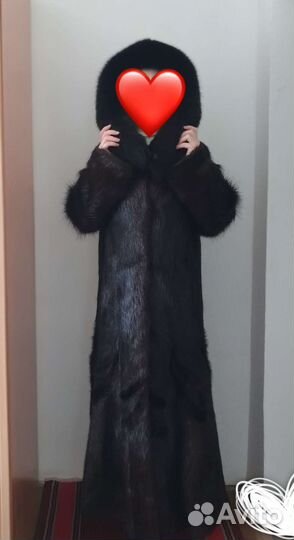 Шуба из нутрии с капюшоном