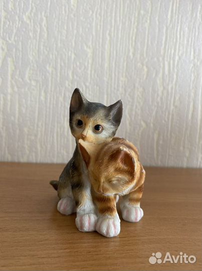 Статуэтка кошки