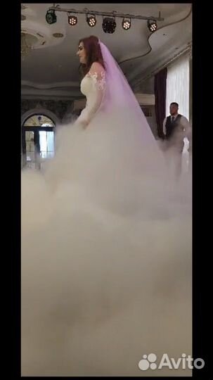 Тяжелый дым на первый танец