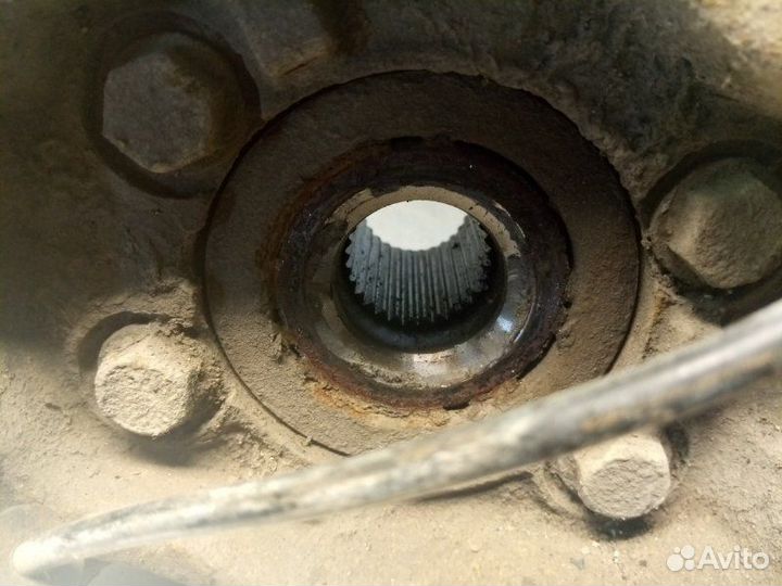 Кулак поворотный передний левый Nissan Qashqai+2