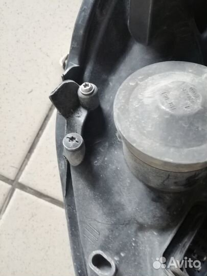 Фара левая Skoda Fabia