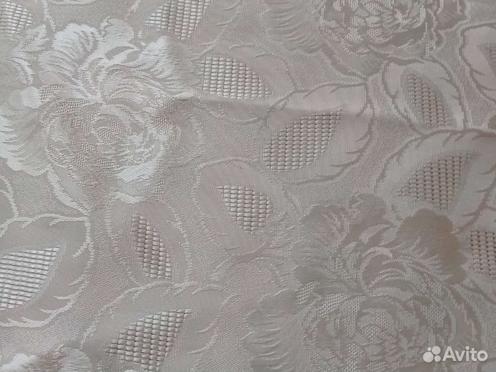 Скатерть нарядная