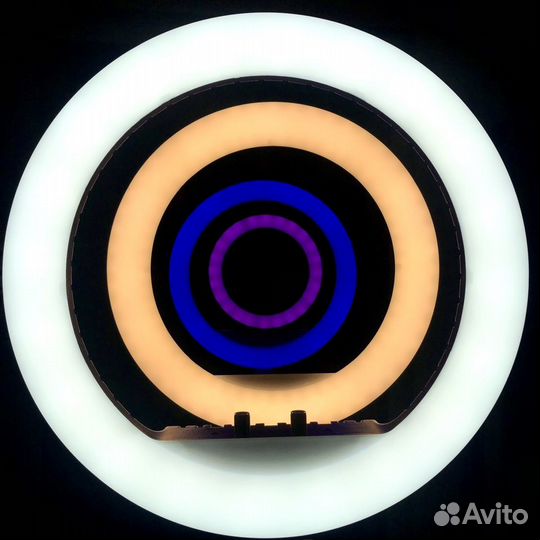 Кольцевая лампа новая белая 26 45 46 со штативом