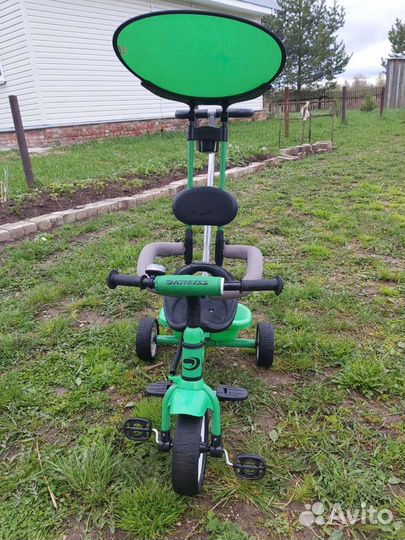 Детский велосипед с ручкой