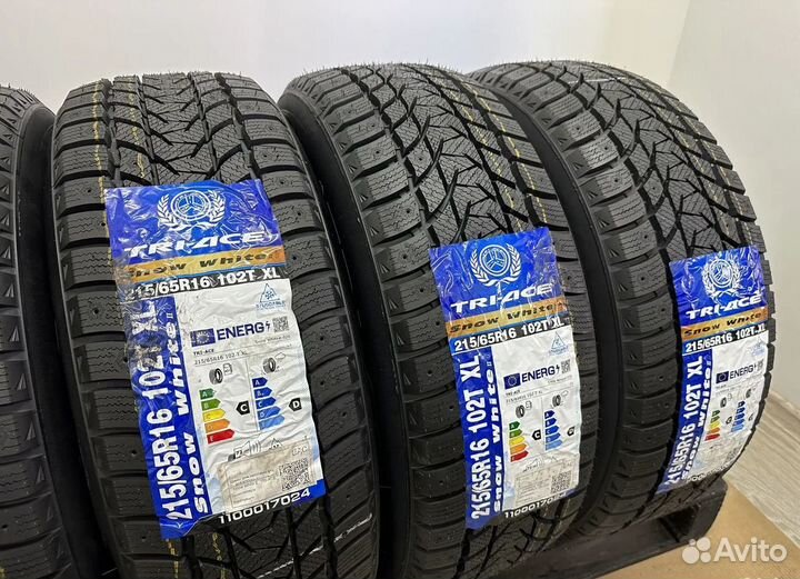 Tri Ace Snow White II 215/65 R16 27T