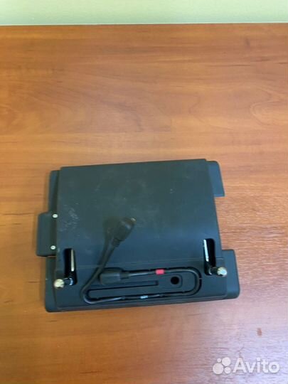 Держатель DVD плеера на спинке сидения audi A6