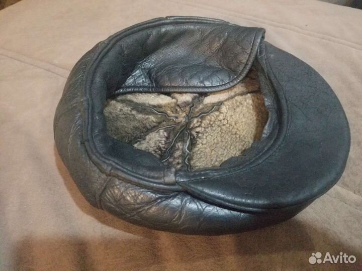 Мужская кожаная кепка