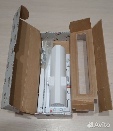 Дверной доводчик, новый