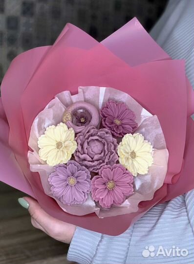 Сладкий подарок девушке