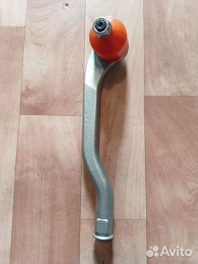 Рулевой наконечник правый Renault Duster