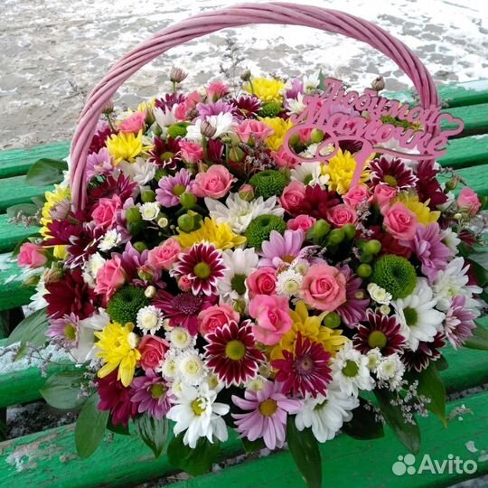 Цветы в коробках,корзины и композиции