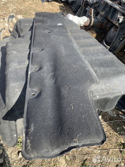 Шумоизоляция двигателя левая Volvo Fh4 21145675