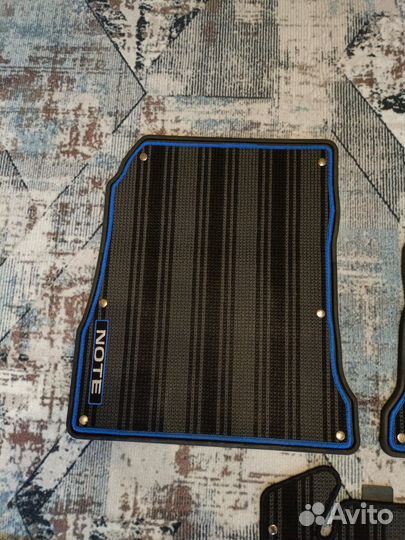 Автомобильные коврики в машину