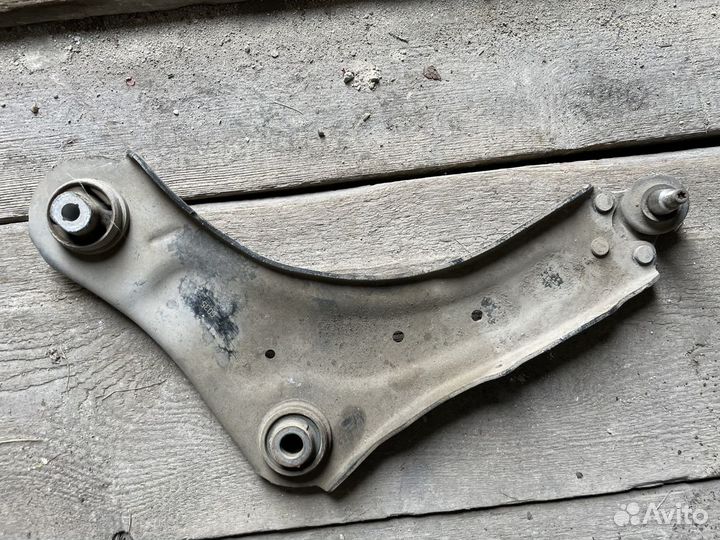 Передние рычаги на renault fluence megane