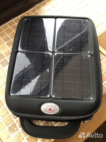 Зарядное устройство на солнечных батареях voltaic