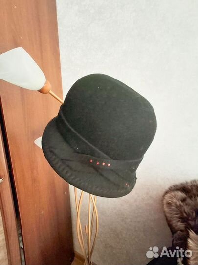 Женская фетровая шляпка