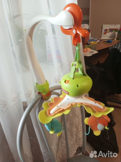 Музыкальный мобиль на кроватку tiny love