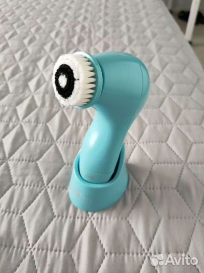 Щетка (аппарат) для бережного очищения лица от Ори