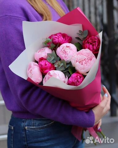 Монобукет пионов