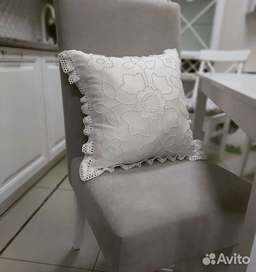 Подушечка декоративная
