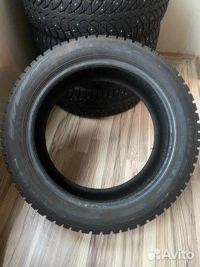 Pirelli Formula Ice 215/50 R17