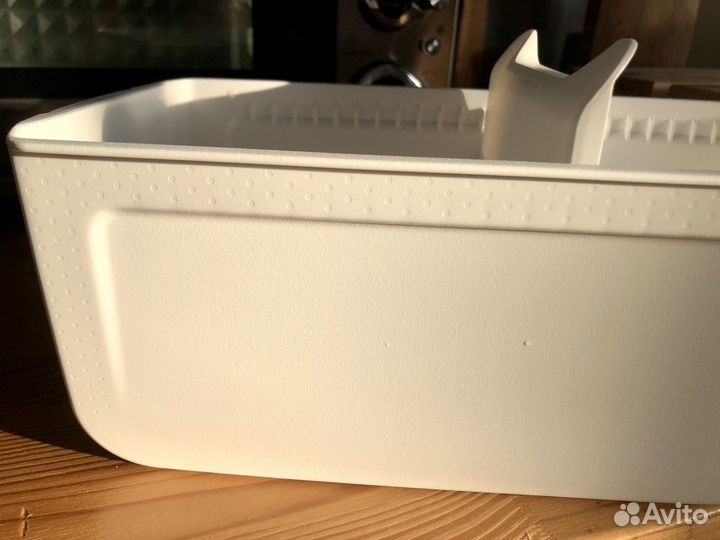 У ная хлебница