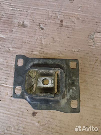 Подушка МКПП Форд Фокус 1