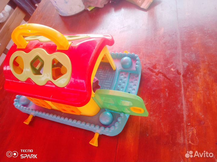 Кубик развивающий