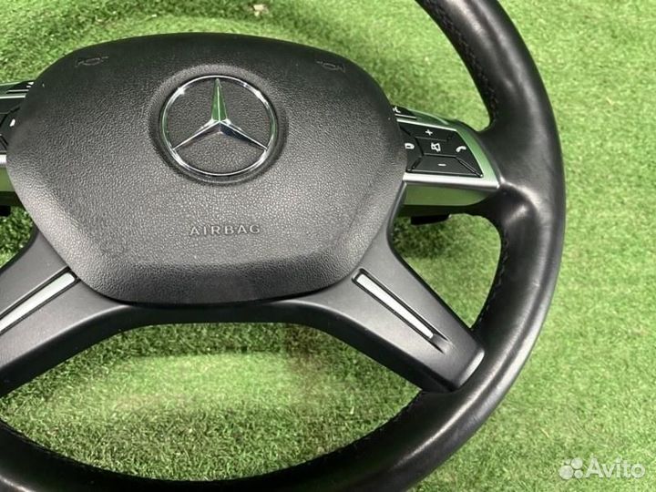 Рулевое колесо Mercedes-Benz M-Class