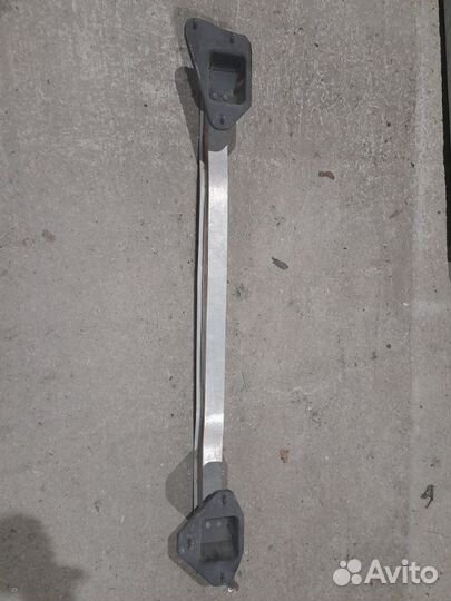 Усилитель бампера зад. Opel Meriva