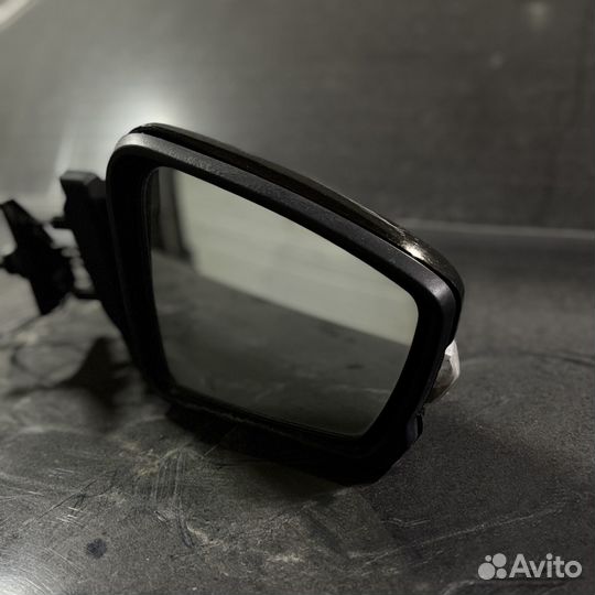 Зерказа гранта с повторителем на ваз 2114