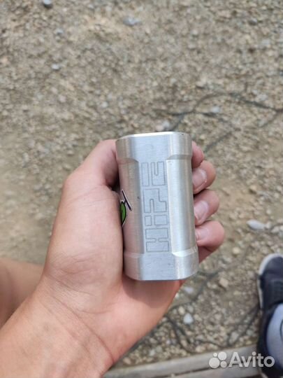 Зажим для трюкового самоката