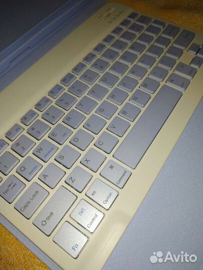 Чехол для планшета iPad 11 с клавиатурой