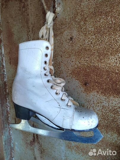 Продам коньки