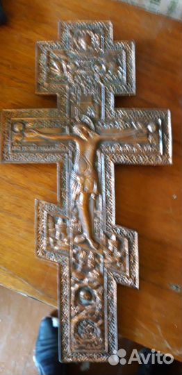 Настенное панно,маски,кресты
