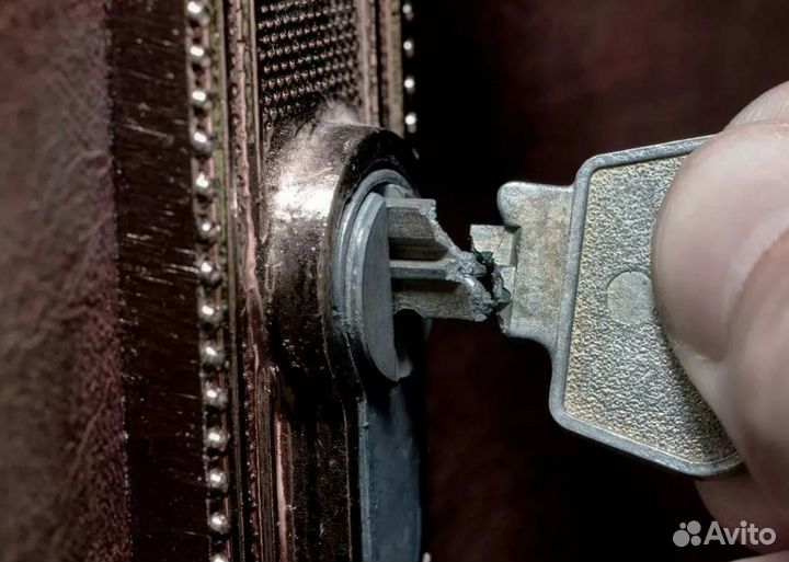 Вскрытие, ремонт замков дверей, авто, сейфов