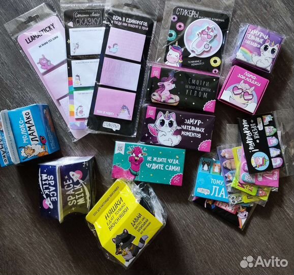 Стикеры, магнитные закладки, блоки для записей