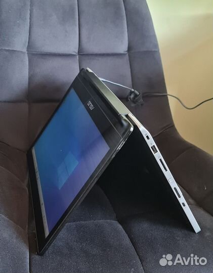Ноутбук Asus TP300L