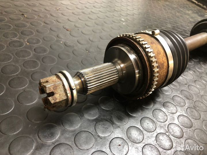 Привод левый Pajero Sport 2 2010 г